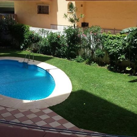 Beautiful Apartment In Third Line Beach Boliches Fuengirola Eksteriør billede