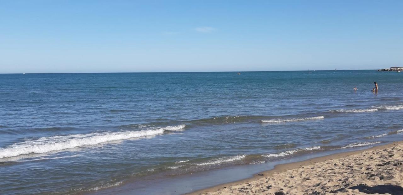 Beautiful Apartment In Third Line Beach Boliches Fuengirola Eksteriør billede