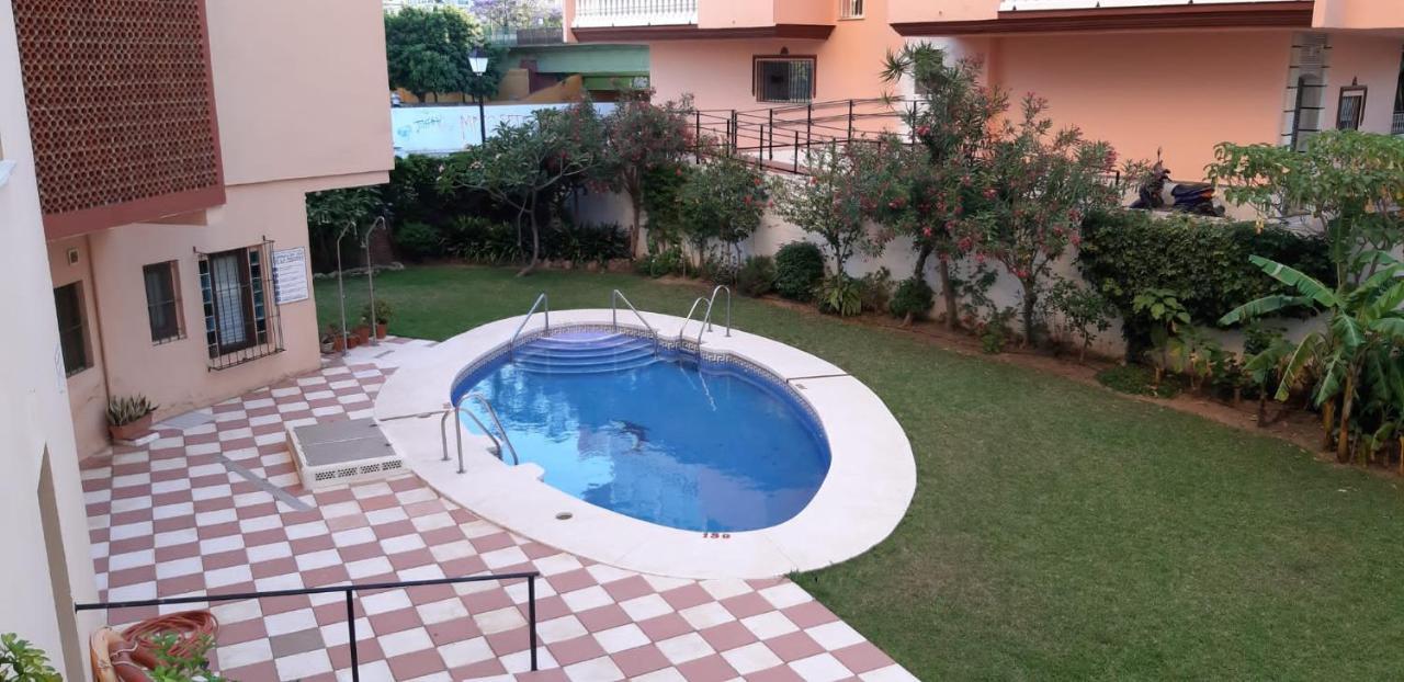 Beautiful Apartment In Third Line Beach Boliches Fuengirola Eksteriør billede